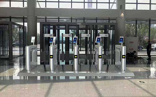 動態(tài)人臉識別系統(tǒng)的應(yīng)用讓“不敢想”變成現(xiàn)實