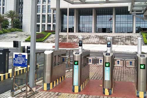 “樂臉通”人臉識(shí)別智能訪客管理系統(tǒng)全面助力疫情防控